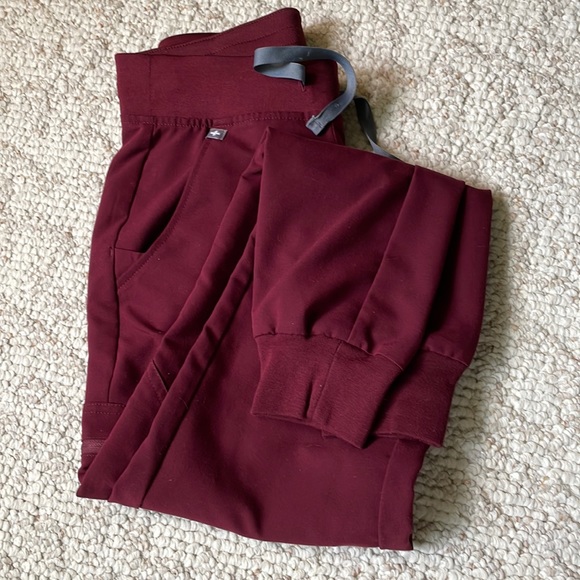Figs Pants - Figs Zamora Jogger Scrub Bottom Burgundy